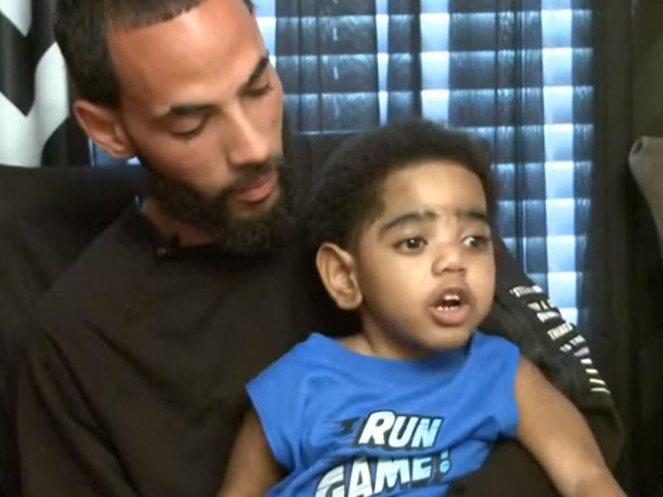 Un spital a amânat transplantul de rinichi al unui copil, după ce tatăl a încălcat eliberarea condiționată