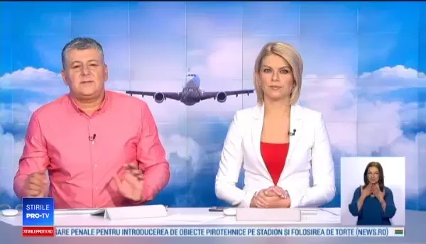 Echipajul unui avion AirAsia este acuzat de pasageri că a provocat panică