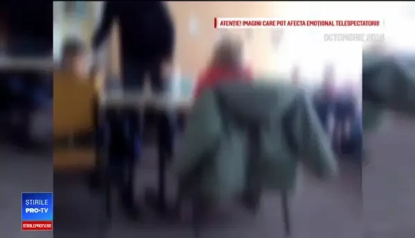 Educatoarea filmată în timp ce agresa copiii, internată pentru evaluare la Psihiatrie
