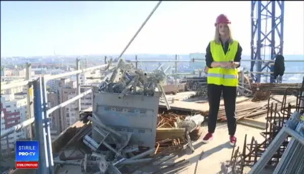 Cifrele imense ale Catedralei Mântuirii Neamului. 120 de metri înălţime, 600 de ferestre, 100.000 mc de beton