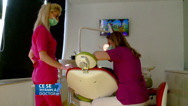 Detartrajul nu înlătură total riscul bolii paradontale. Ce ne recomandă medicii