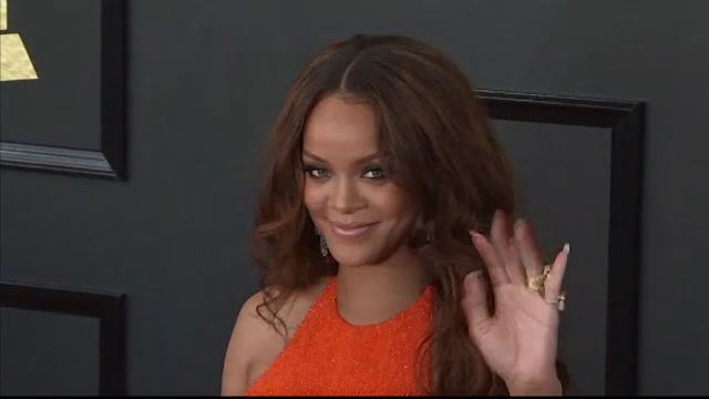 La 29 de ani, Rihanna primeşte o mare onoare din partea ţării ei de origine: o stradă cu numele ei
