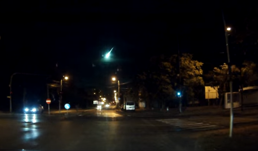 Apariţie luminoasă stranie pe cer, în Timişoara. Ce spun astronomii. VIDEO