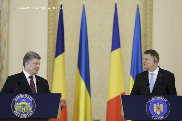 Klaus Iohannis a vorbit la telefon cu președintele Ucrainei și i-a spus că este foarte nemulțumit