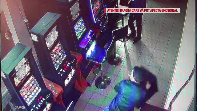 Supărat că i s-a defectat aparatul de păcănele, un bărbat a făcut dezastru într-un bar din Roman