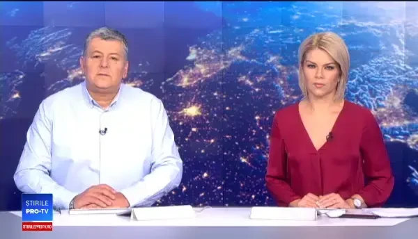 Medic şi asistentă, răniţi, în Timiș, după ce ambulanţa în care se aflau a fost implicată într-un accident