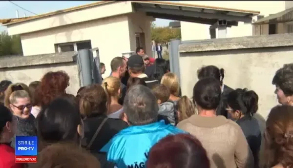 Sute de oameni la coadă pentru un loc de muncă, în Gorj. Ce fabrică se va deschide