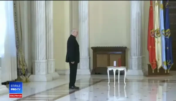 Actorul Victor Rebengiuc a fost decorat de Klaus Iohannis cu Ordinul Steaua României. VIDEO