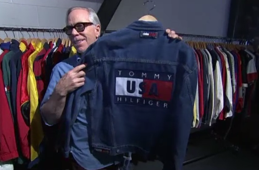 Tommy Hilfiger vinde o pereche de blugi purtați de Marilyn Monroe