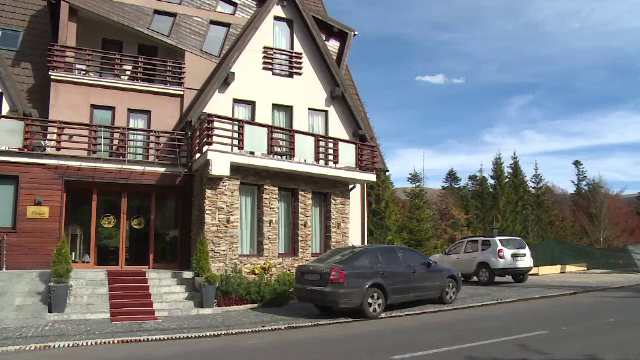 Românii caută cazare pentru Revelion. Un sejur la Sinaia ajunge și la 10.000 de lei