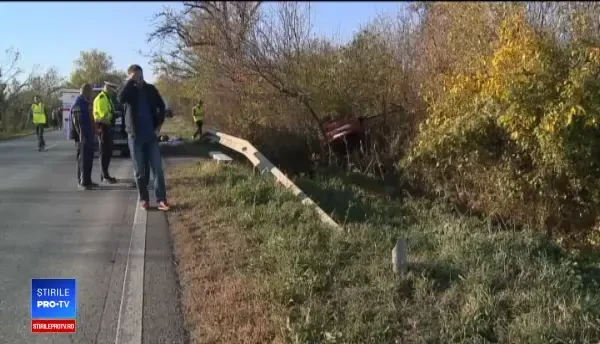 Două persoane au murit şi alte două au fost rănite grav, într-un accident între Arad și Timișoara