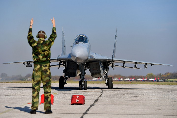 Serbia, înarmată pe gratis de ruşi cu MiG-29. "Vă mulţumim pentru frumoasele cadouri"