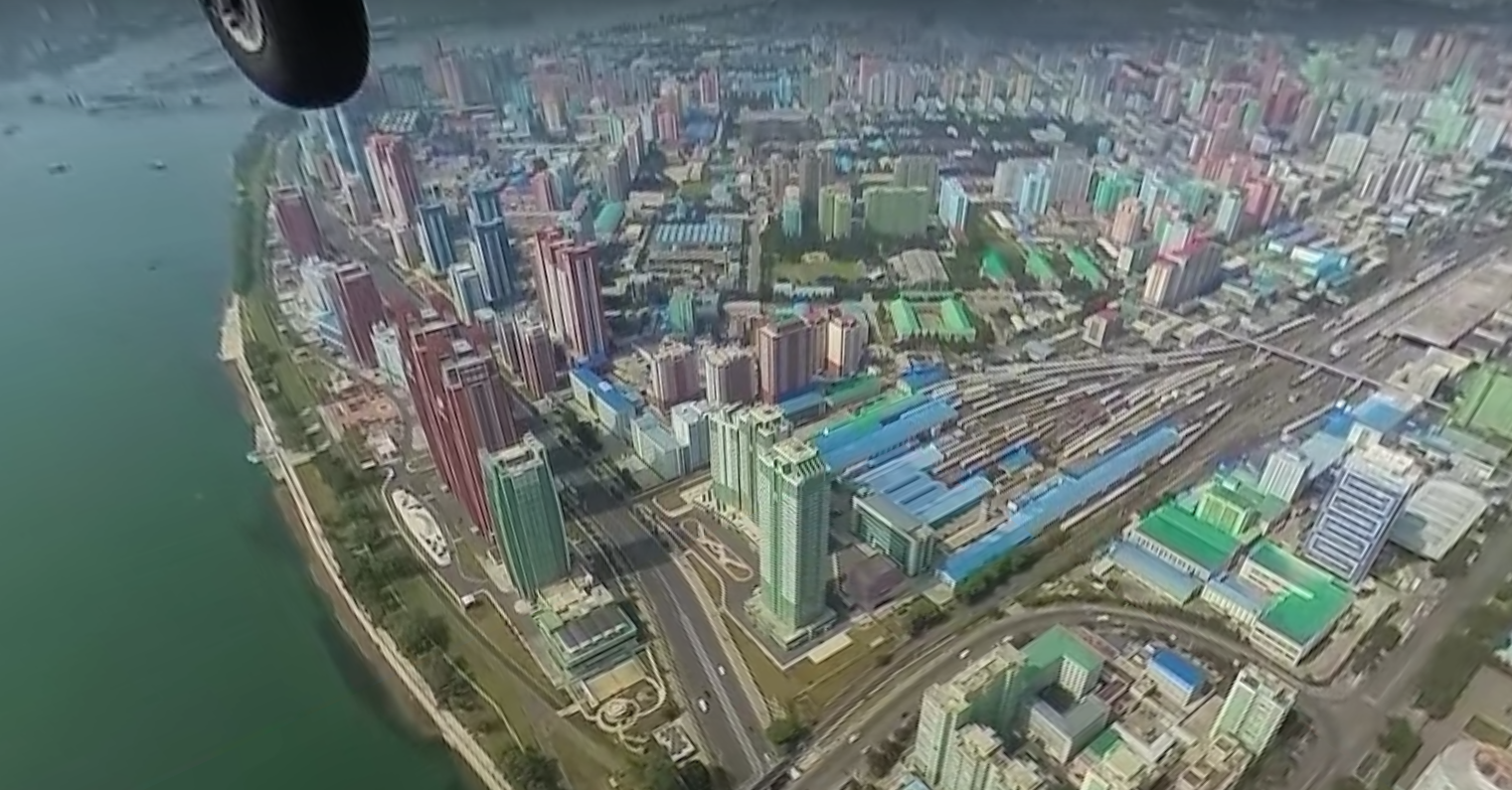 VIDEO. Cum arată Phenianul de la înălțime. Imagini spectaculoase cu capitala Coreei de Nord