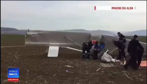 Un avion de mici dimensiuni a aterizat forțat, în Alba. Pilotul rănit este un om de afaceri