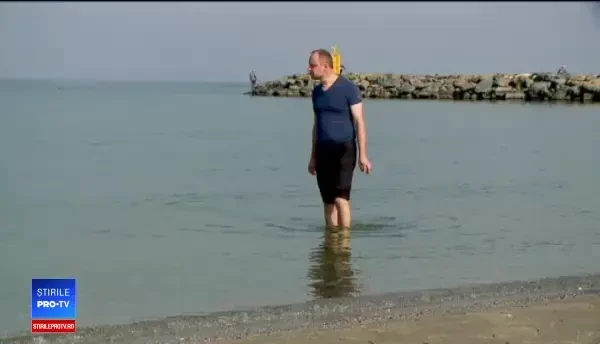 Zi de plajă la mijlocul lunii octombrie. Apa mării a avut 18 grade C