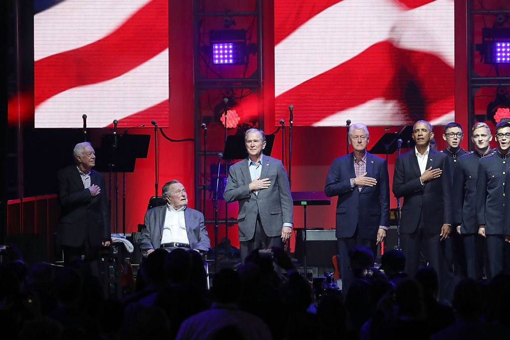 32 de ani de istorie, pe aceeași scenă