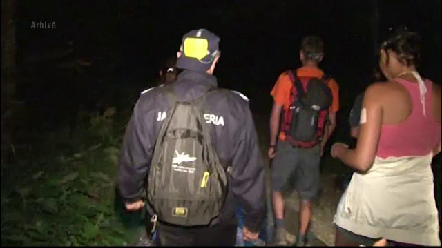 Intervenție dificilă pentru salvamontiști. O familie s-a rătăcit pe un traseu montan