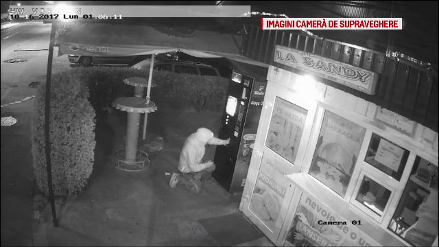 Automatele de cafea, vandalizate de hoți pentru mărunțișul din ele