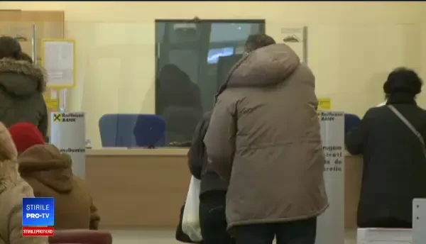 15 bănci amendate pentru ”publicitate înșelătoare”. Raiffeisen, obligată să modifice contracte vechi de 10 ani