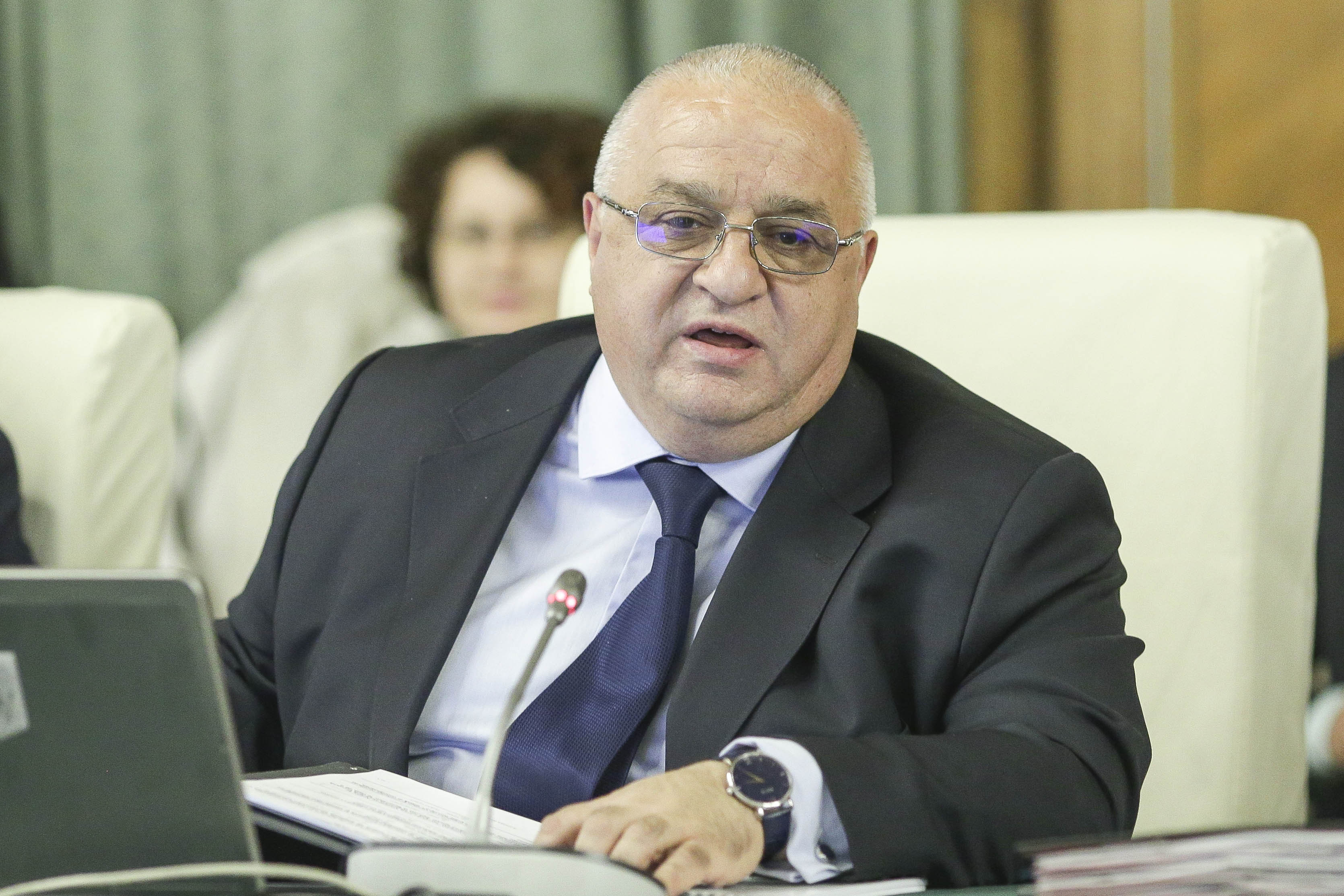 675 de aleși ar putea scăpa de sentințele ANI, după o inițiativă a lui Florin Iordache