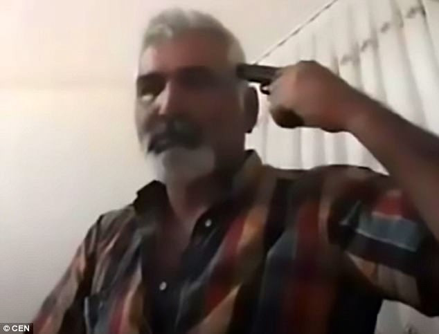 Un bărbat din Turcia s-a sinucis în timp ce era live pe Facebook