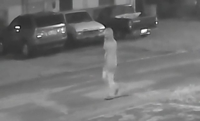 Un criminal în serie umblă liber pe străzile unui oraș din SUA. 3 oameni au fost ucişi