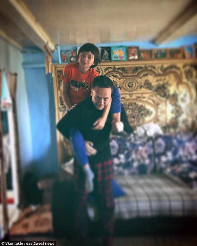 Copil turista Rusia moarta