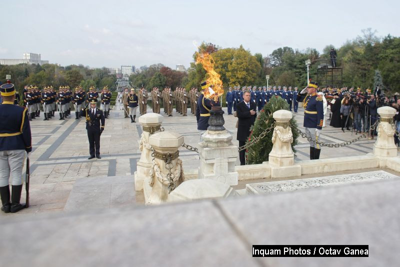 Ceremonia militară cu ocazia Zilei Armatei Române