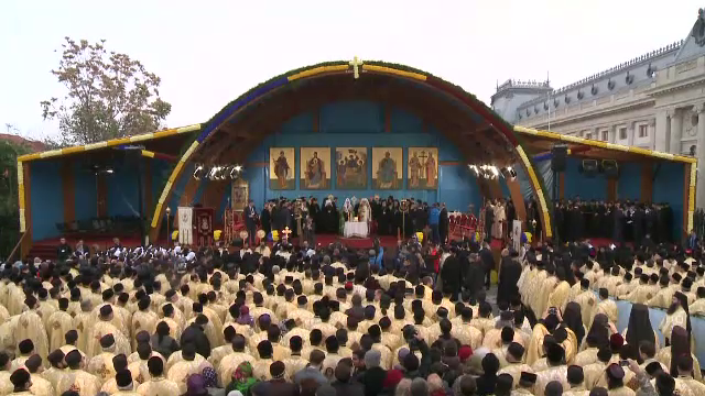 Pelerinajul Sf. Dumitru din Capitală a atins punctul culminant odată cu sosirea Patriarhului Kiril