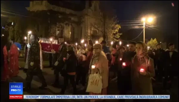 Sfântul Dumitru. Procesiune cu moaştele a 4 sfinţi, la Craiova