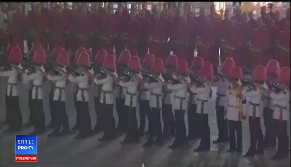 Regele Bhumibol al Thailandei, incinerat la un an de la deces. Ceremoniile grandioase organizate