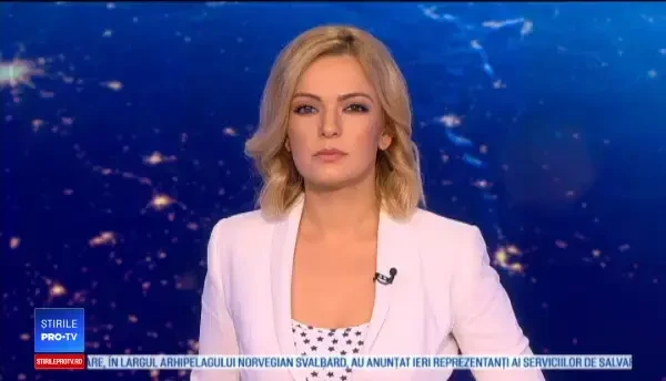 Accident în Vaslui: un taxi s-a răsturnat cu roţile în sus