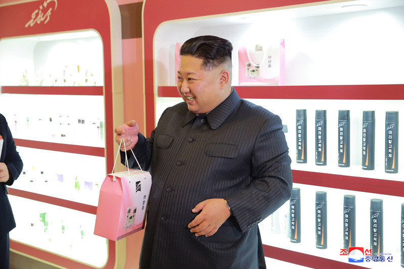 kim jong-un, cosmetice - 2