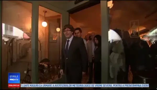 Liderul destituit al Cataloniei nu se lasă. Puidgemont afirmă că doar Parlamentul îl poate demite