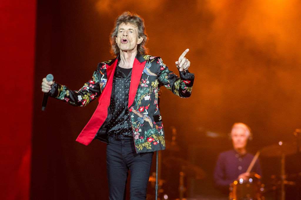 Mick Jagger, depistat cu COVID-19 înainte să urce pe scenă la Amsterdam. Concertul Rolling Stones a fost amânat