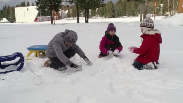 Copiii din clasele primare au intrat în prima vacanță din acest an școlar