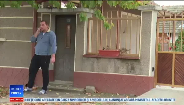 Furturi în serie într-o localitate din Bihor. Suma pe care o avea un bărbat în mașina descuiată