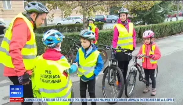 Protest pe două roți, la Oradea: ”Pe patru roți nu putem, avem nevoie de autostradă”