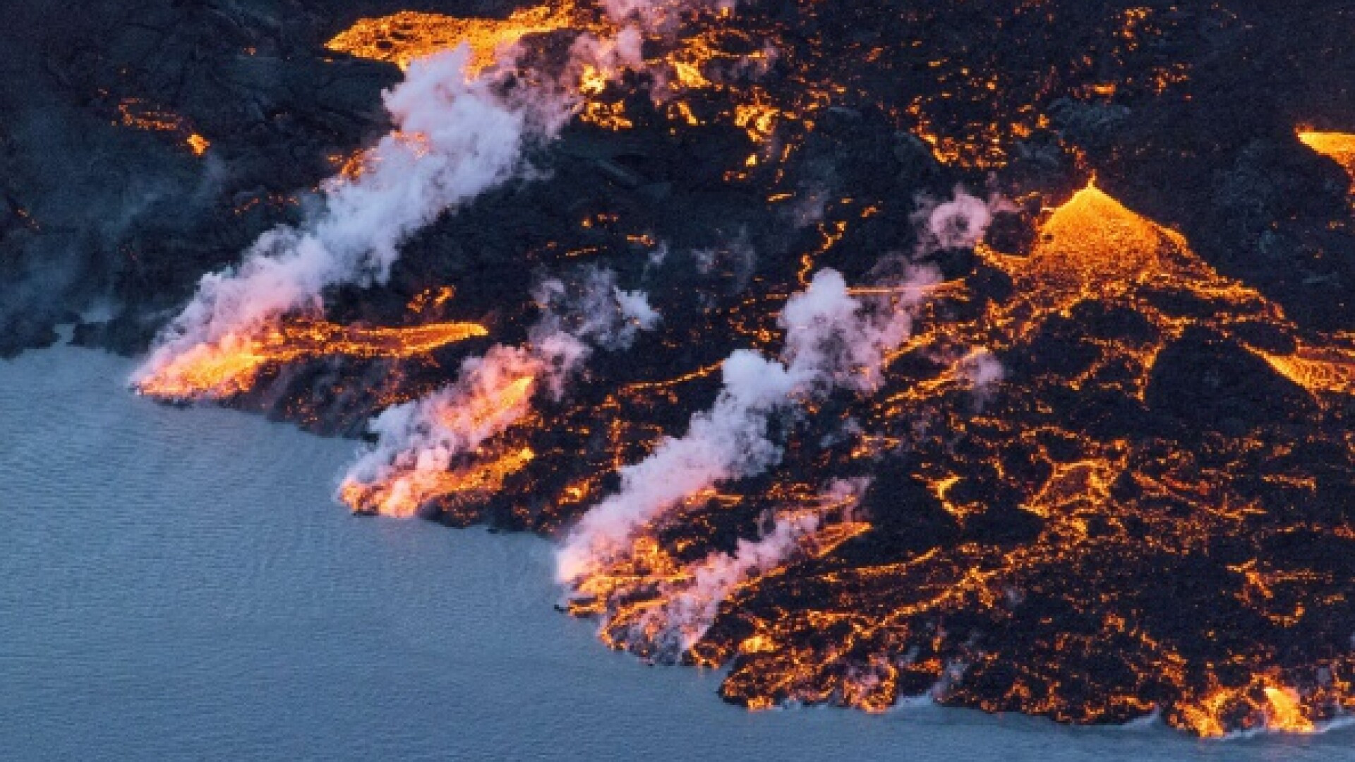Unul dintre cei mai mari vulcani din Islanda este pregătit să erupă. FOTO