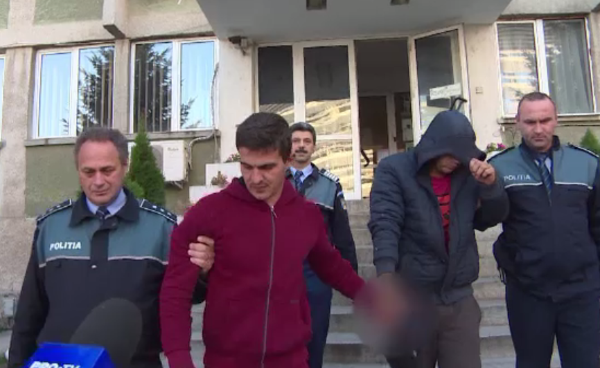 Casa unor gorjeni, călcată de hoți în lipsa lor. Un vecin a văzut intrușii și a chemat poliția