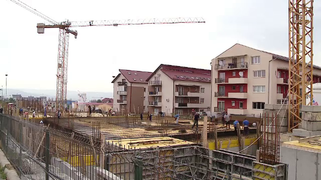 Un bărbat de 27 de ani a murit joi, dupa ce s-a prăbușit de la etajul 6 al unei clădiri aflate în constructie