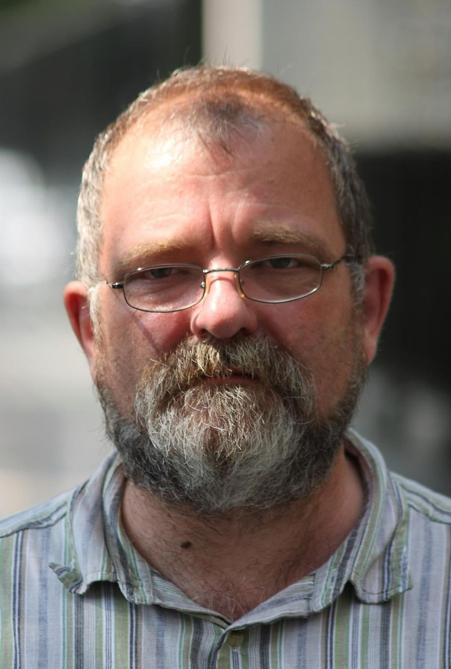 Profesor al Universității din București, vizat de o anchetă internă, după ce i-a cerut unei studente să vină fără văl