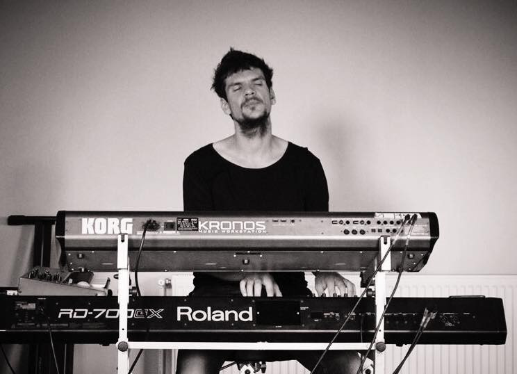 Tudor Chirilă îndeamnă la protest. ”Vor să creeze un cadru legal pentru furat”