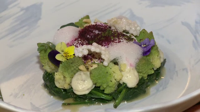 Românii au prins gustul castanelor. Rețeta pentru un mousse cu parmezan