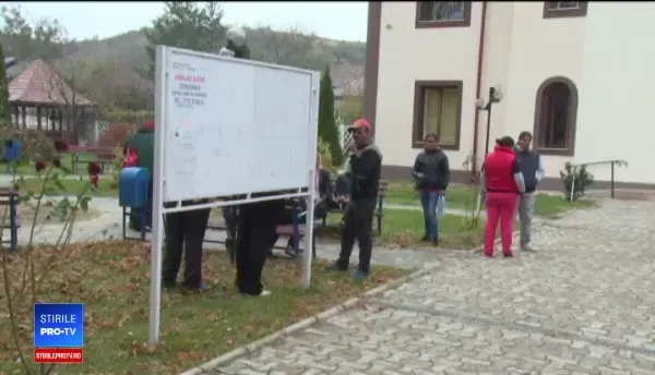 Târg de locuri de muncă pentru romi, în Argeș