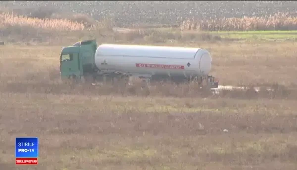 Pericol de explozie din cauza unei cisterne cu GPL. Șoferul, lăudat de autorități