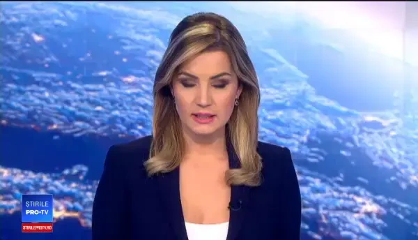 Accident cu un mort şi 5 răniţi, pe DN 22. Un microbuz s-a ciocnit cu un autoturism