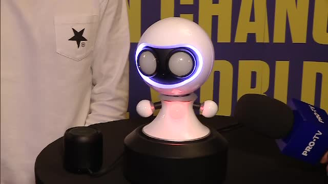 iLikeIT: Acesta este primul robot care poate conduce o ședință de meditație