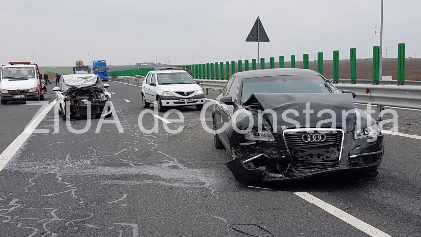 Accident grav pe Autostrada Soarelui. 4 maşini s-au ciocnit