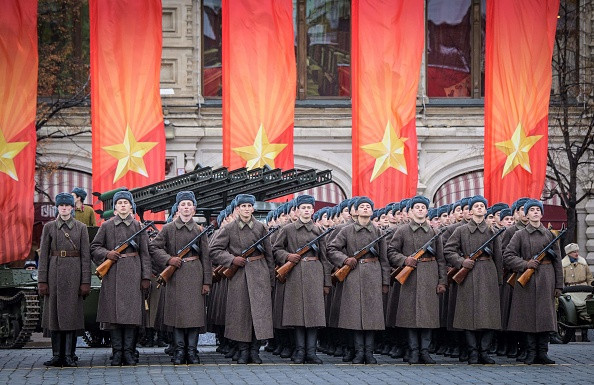 Parada militară în Piața Roșie